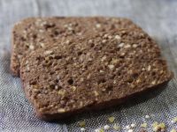 Biscotti al cacao con quinoa e bulgur